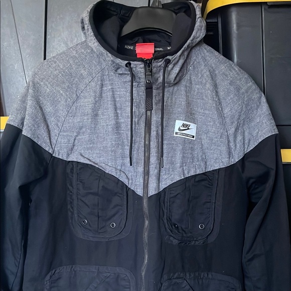 Nike Other - Nike Men's Black and Gray Jacket